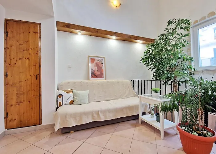 Beautiful Bacvice Split